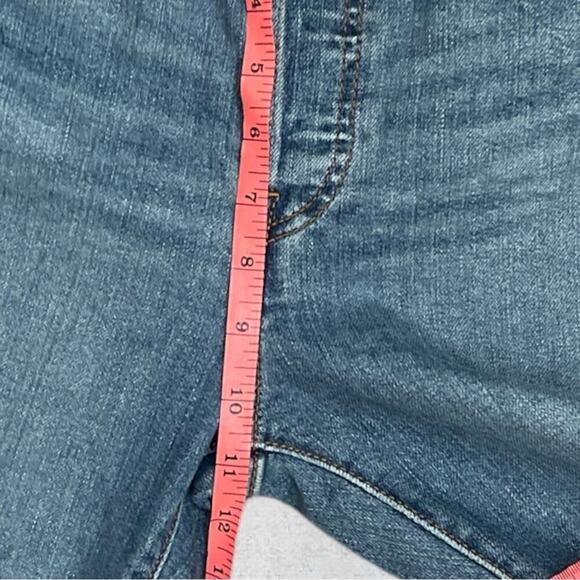NWT Levi's Women's Jeans High-Rise Wedgie Straight Cropped Raw Edge Hem Size 26 - Picture 14 of 15
